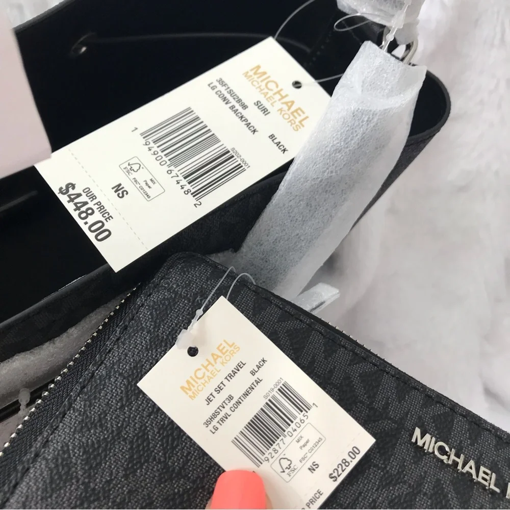 Michael Kors backpack and wallet - Picture 15 of 15